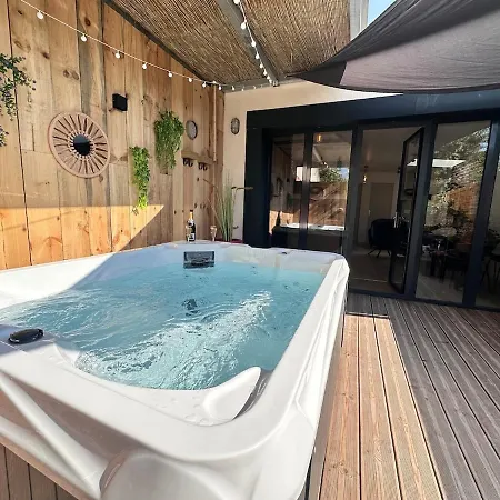 L échappée Rémoise, Jacuzzi Proche Caves Champagne * Reims