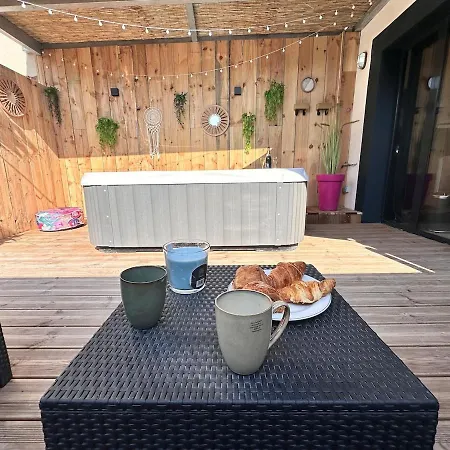 L échappée Rémoise, Jacuzzi Proche Caves Champagne Reims