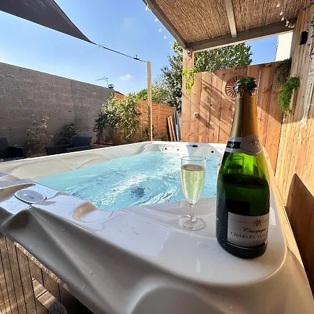 L échappée Rémoise, Jacuzzi Proche Caves Champagne