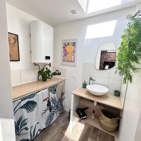 L Echappee Remoise, Jacuzzi Proche Caves Champagne Apartment
