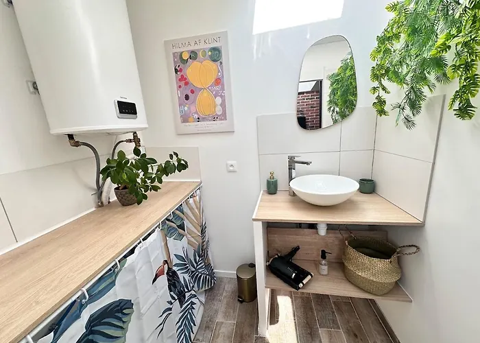 Apartment L Echappee Remoise, Jacuzzi Proche Caves Champagne *