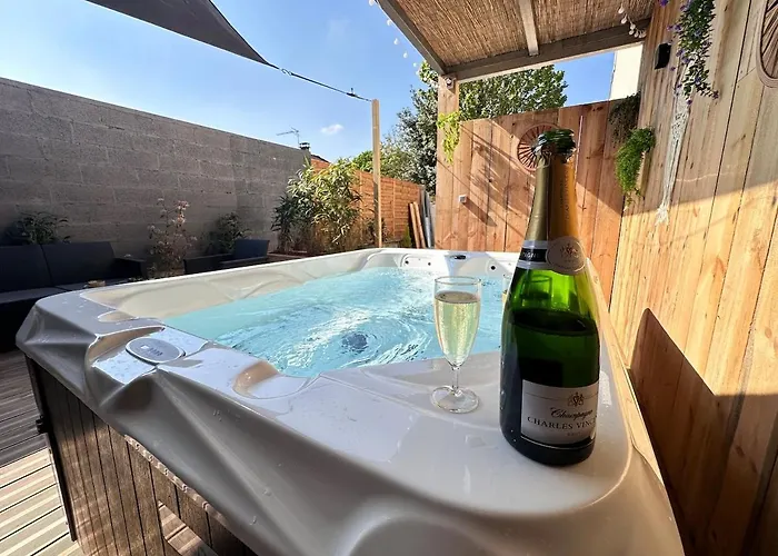 L Echappee Remoise, Jacuzzi Proche Caves Champagne